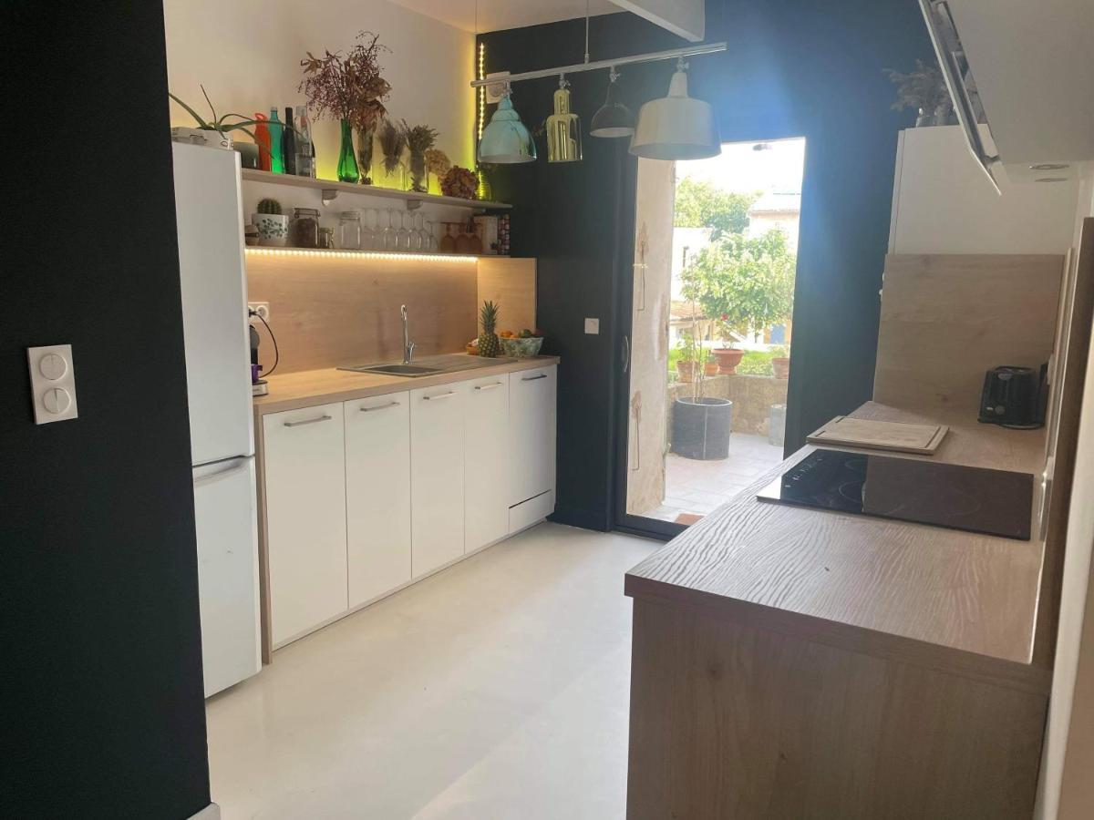 Appartement Au Centre De La Venise Provencale L'Isle-sur-la-Sorgue Bagian luar foto