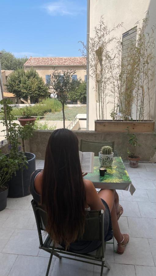 Appartement Au Centre De La Venise Provencale L'Isle-sur-la-Sorgue Bagian luar foto