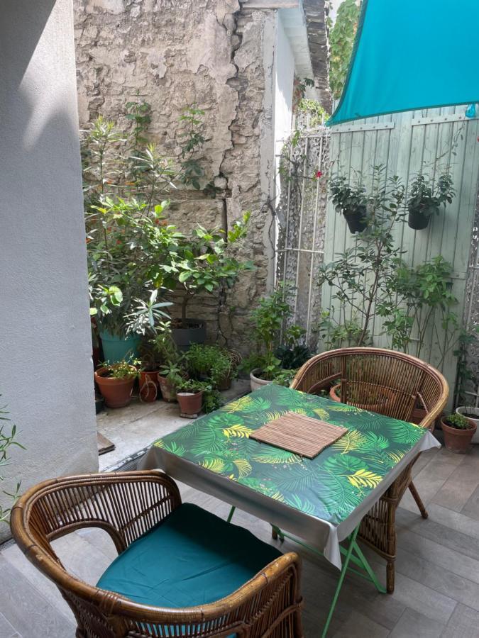 Appartement Au Centre De La Venise Provencale L'Isle-sur-la-Sorgue Bagian luar foto